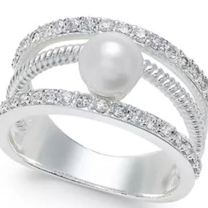 Imitation Pearl Ring NWT